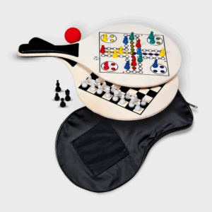 Raquettes jeux société: ping-pong, échecs, ludo.