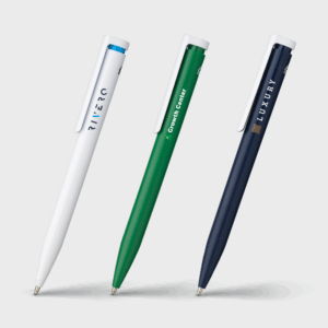 Stylos stylisés bleu, vert, blanc