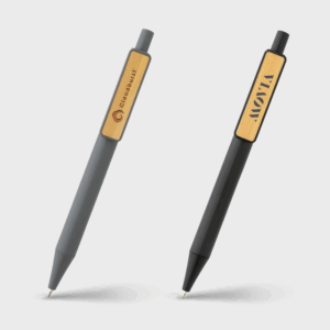Stylos modernes avec panneau en bois gravé