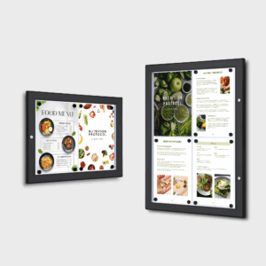 Deux menus nutrition affichés sur des panneaux d'affichage.