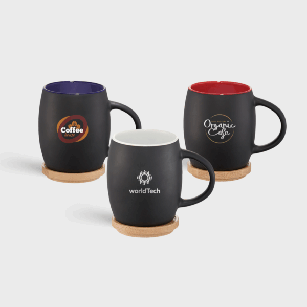 Mug en céramique avec sous-verre en bois