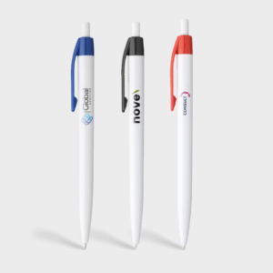 Stylos promotionnels personnalisés trois couleurs.
