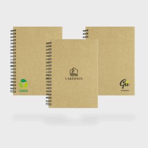 Carnets recyclés avec spirale et logos variés.
