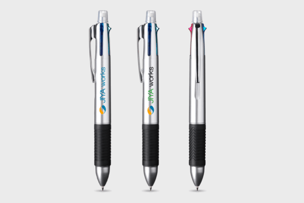 Stylos argentés avec différents encres colorées.