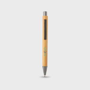 Stylo à bille en bois sur fond blanc.