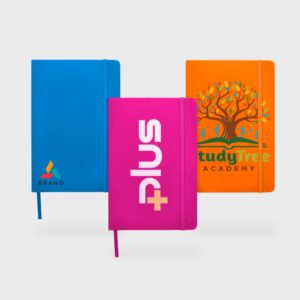 Carnets colorés avec logos différents