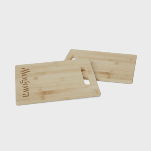 Deux planches à découper en bois clair