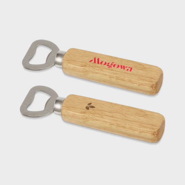 Décapsuleurs en bois avec logo personnalisé.