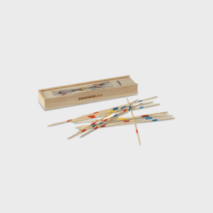 Jeu de mikado en bois avec boîte.