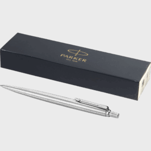 Stylo argenté Parker avec boîte noire élégante.