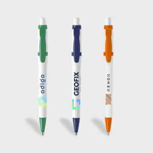 Trois stylos promotionnels personnalisés colorés