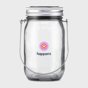 Bocal en verre avec logo violet et rouge.