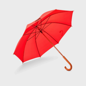Parapluie rouge avec manche en bois.