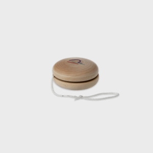 Yo-yo en bois avec corde.