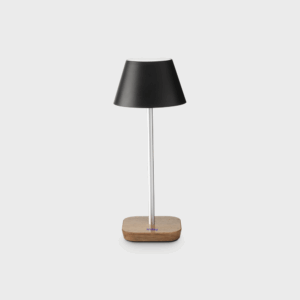 Lampe de table moderne en métal et bois.