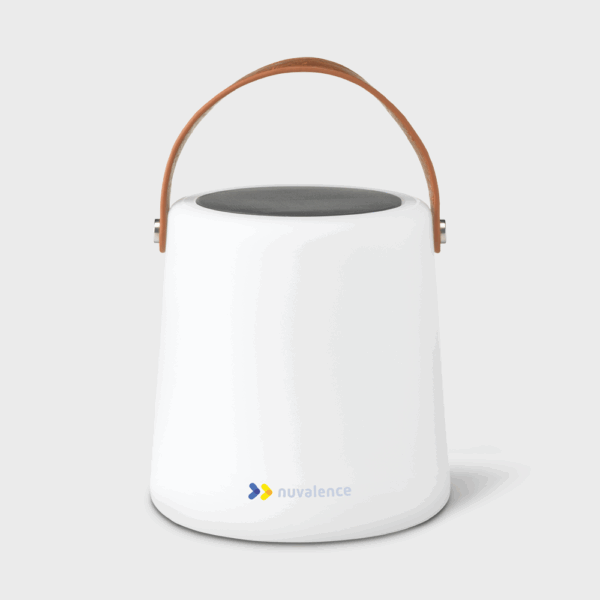 Lampe portative blanche avec anse en cuir, nuvalence.