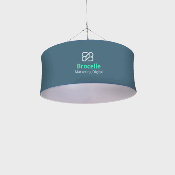 Suspension lumineuse avec logo Brocelle Marketing Digital.